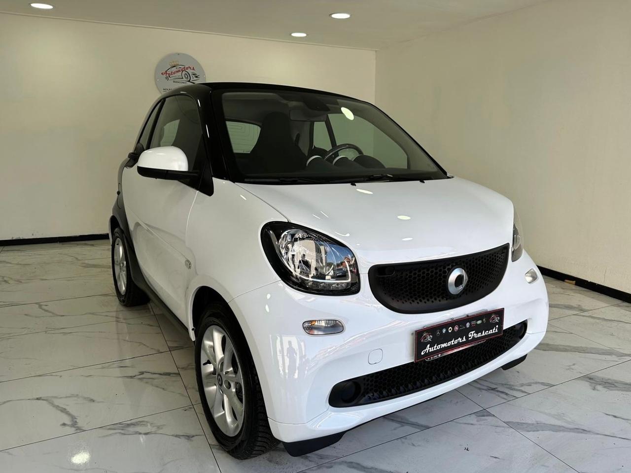 Smart ForTwo 70 1.0-AUTOM-NO VIMCOLO FINANZIAMENTO-2017