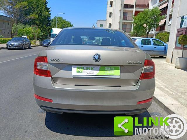 SKODA Octavia 1.6 TDI CR 105 CV Elegance NEOPATENTATI