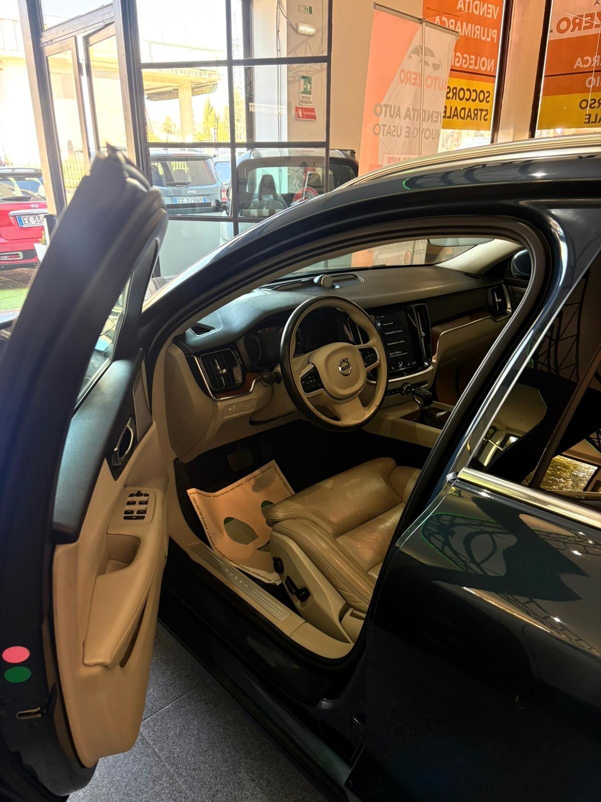 Volvo V60 D4 Geartronic R-design