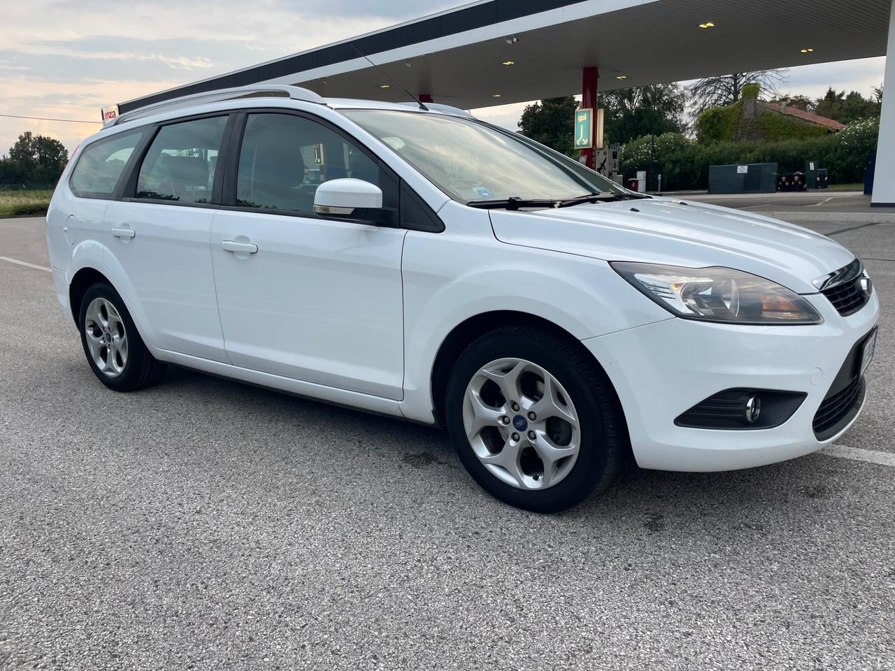 Ford Focus 1.6 TDCi titanum anno 2011 pronta uso