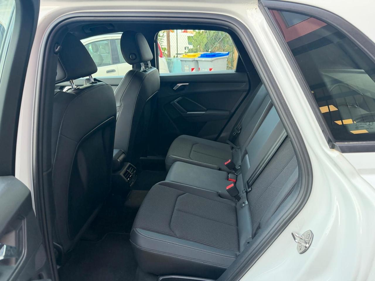 Audi Q3 2020 35 TDI S-tronic S-line edition 51000km!!!