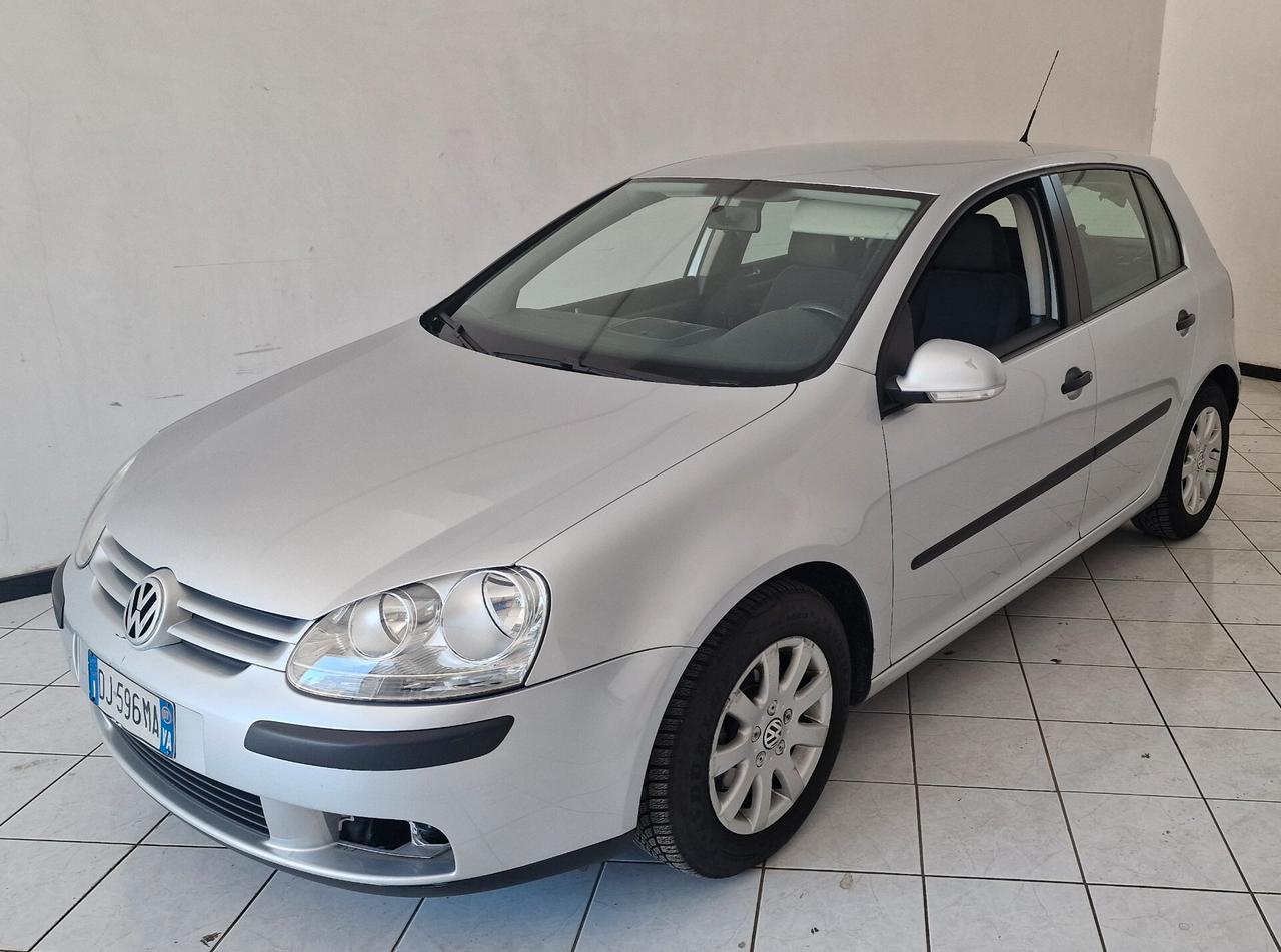 Volkswagen Golf 1.6 benzina Km 78 mila