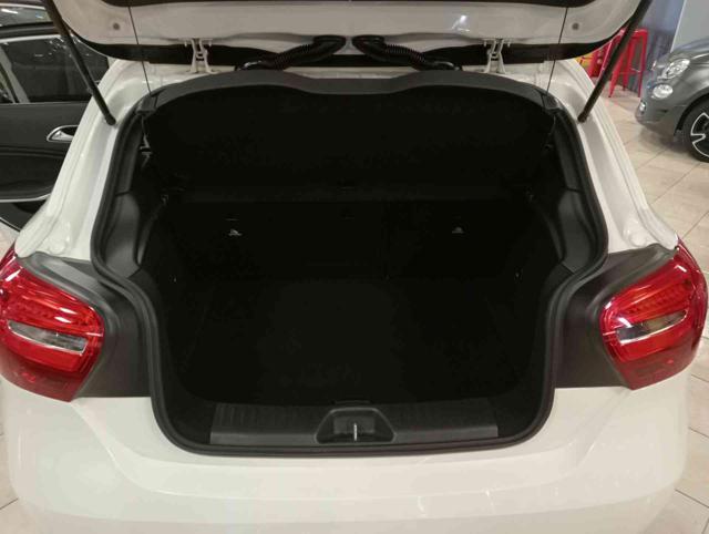 MERCEDES-BENZ A 180 d Sport ** TETTO PANORAMA **