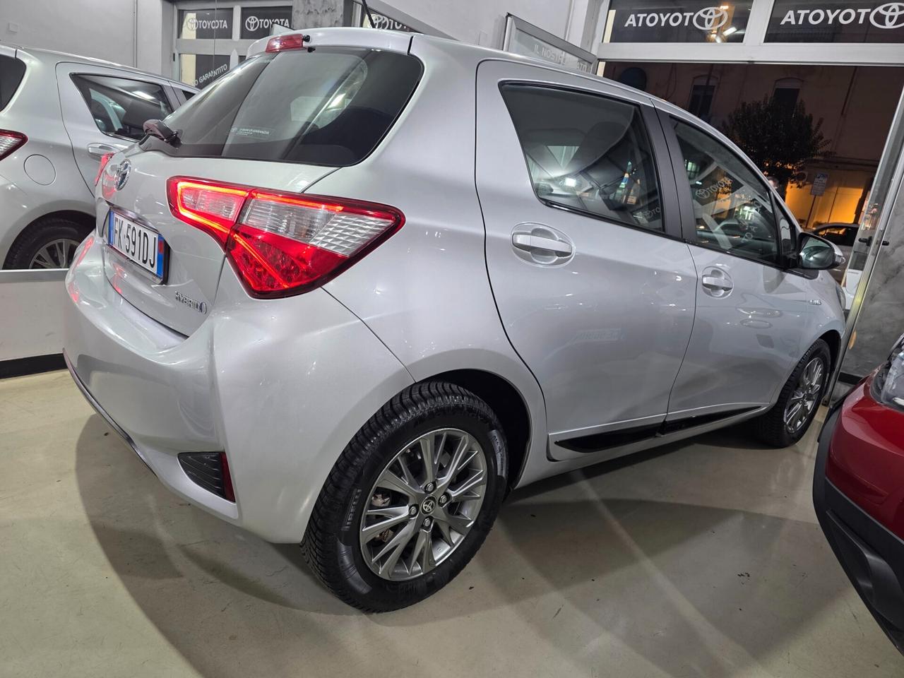 Toyota Yaris 1.5 Hybrid 73cv 1 PROPRIETARIO 2017