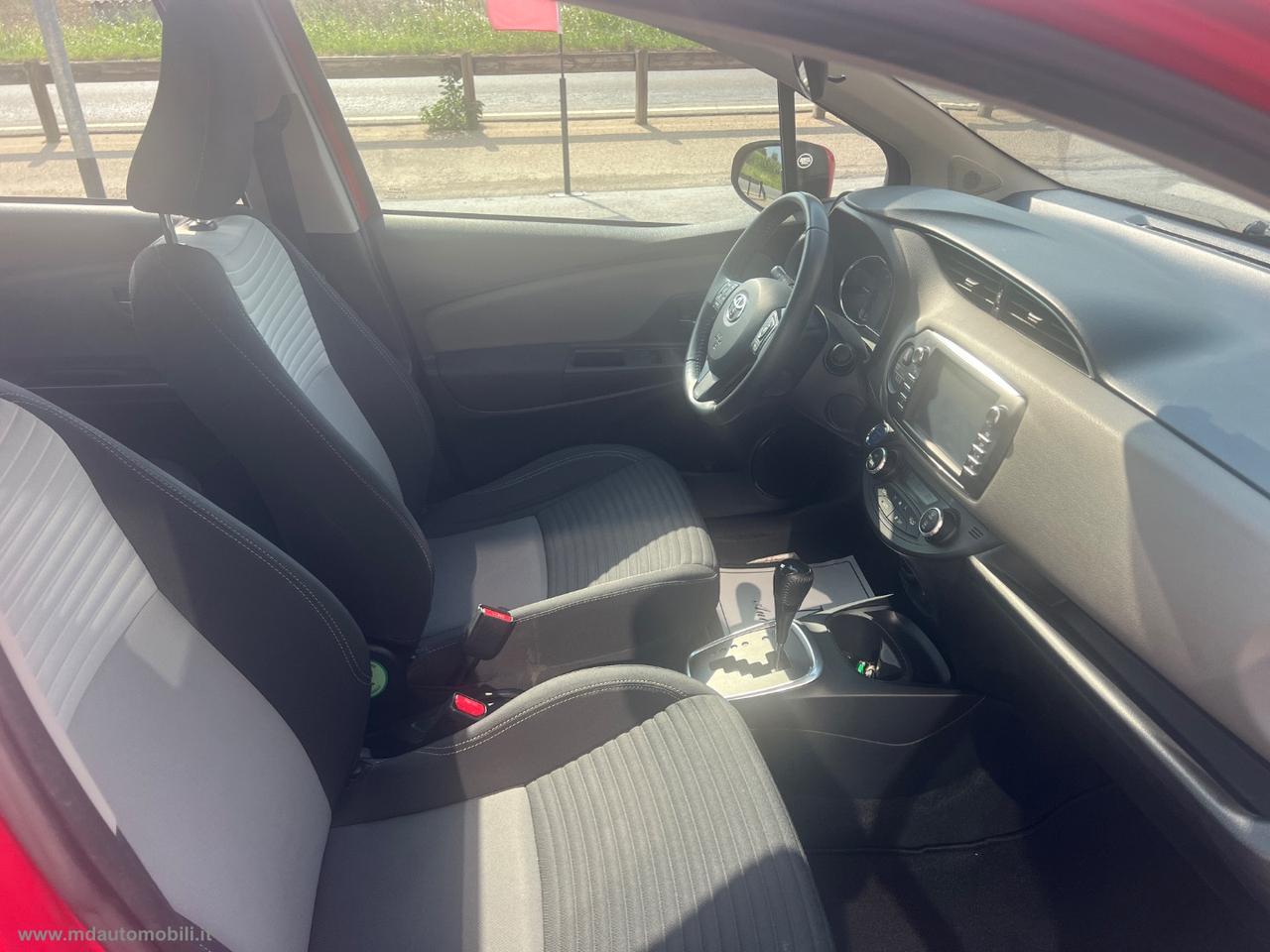 TOYOTA Yaris 1.5 Hybrid 5p. Cool TAGLIANDI TOYOTA