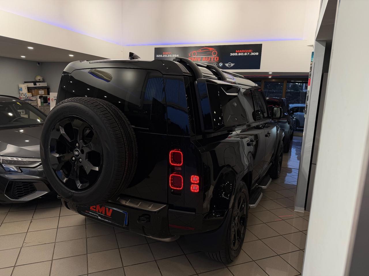 Land Rover Defender 110 3.0D I6 300 CV AWD Auto HSE