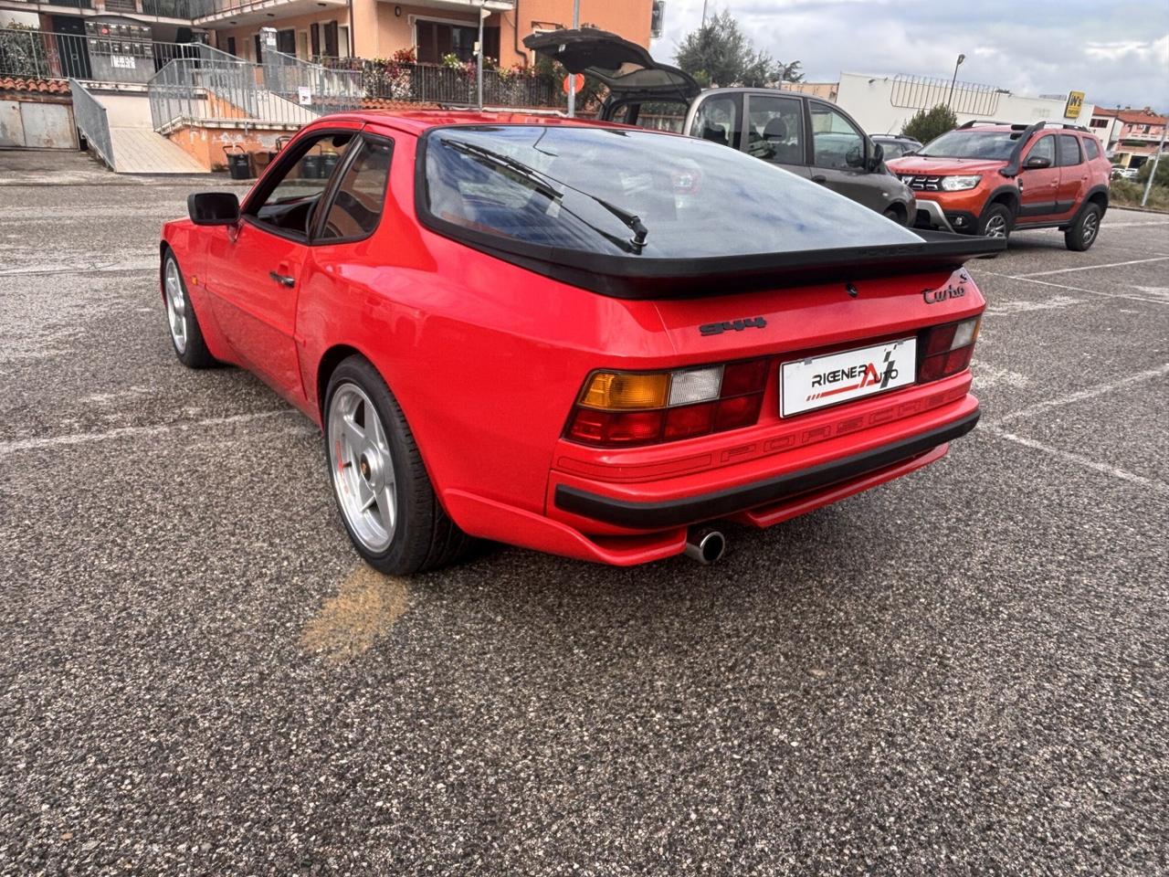 Porsche 944 Turbo S