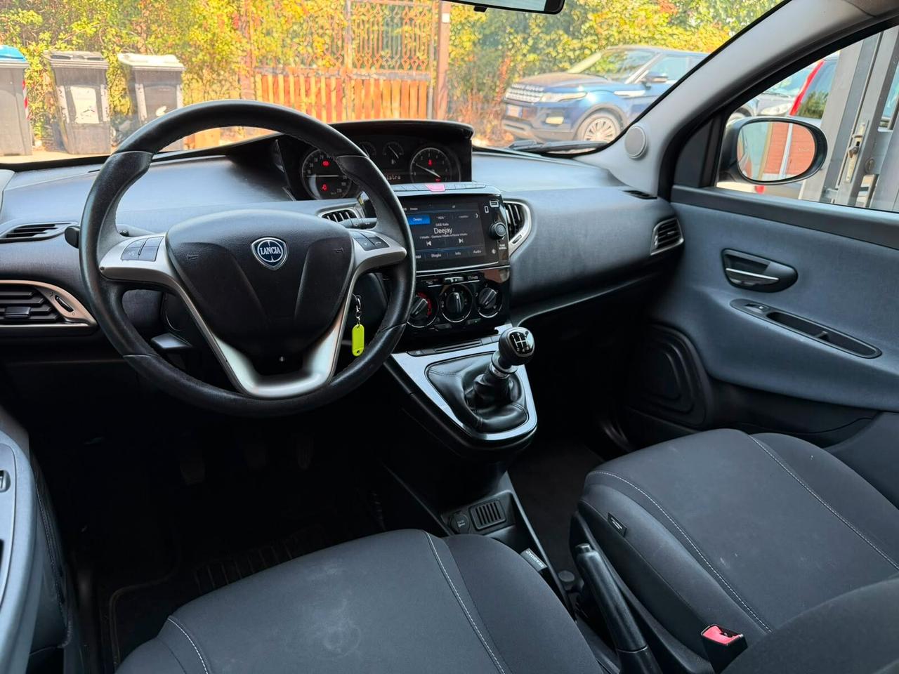 Lancia Ypsilon 1.0 FireFly 5 porte S&S Hybrid Ecochic Gold