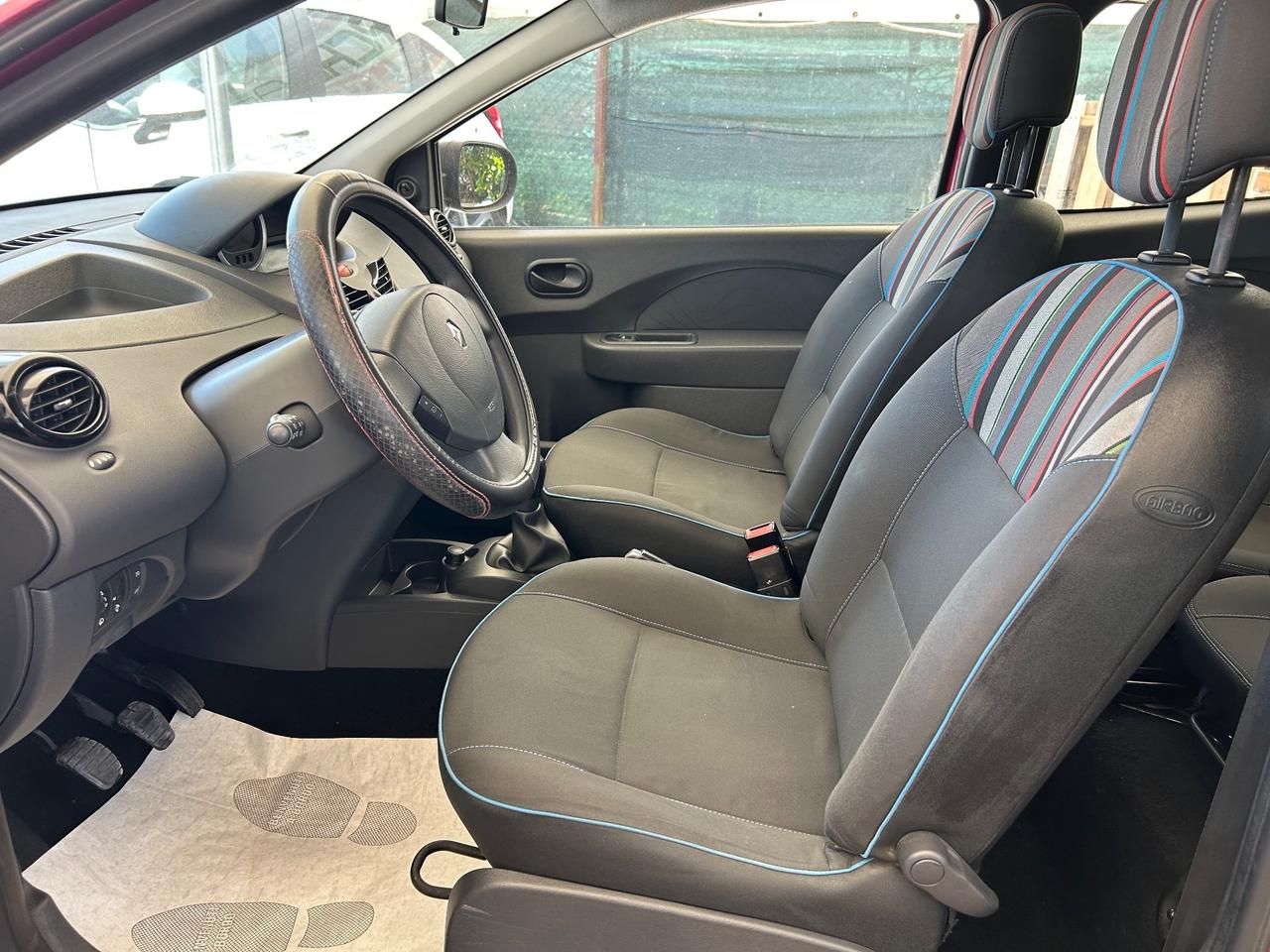 Renault Twingo 1.5 dCi FULL NEOPATENTATI