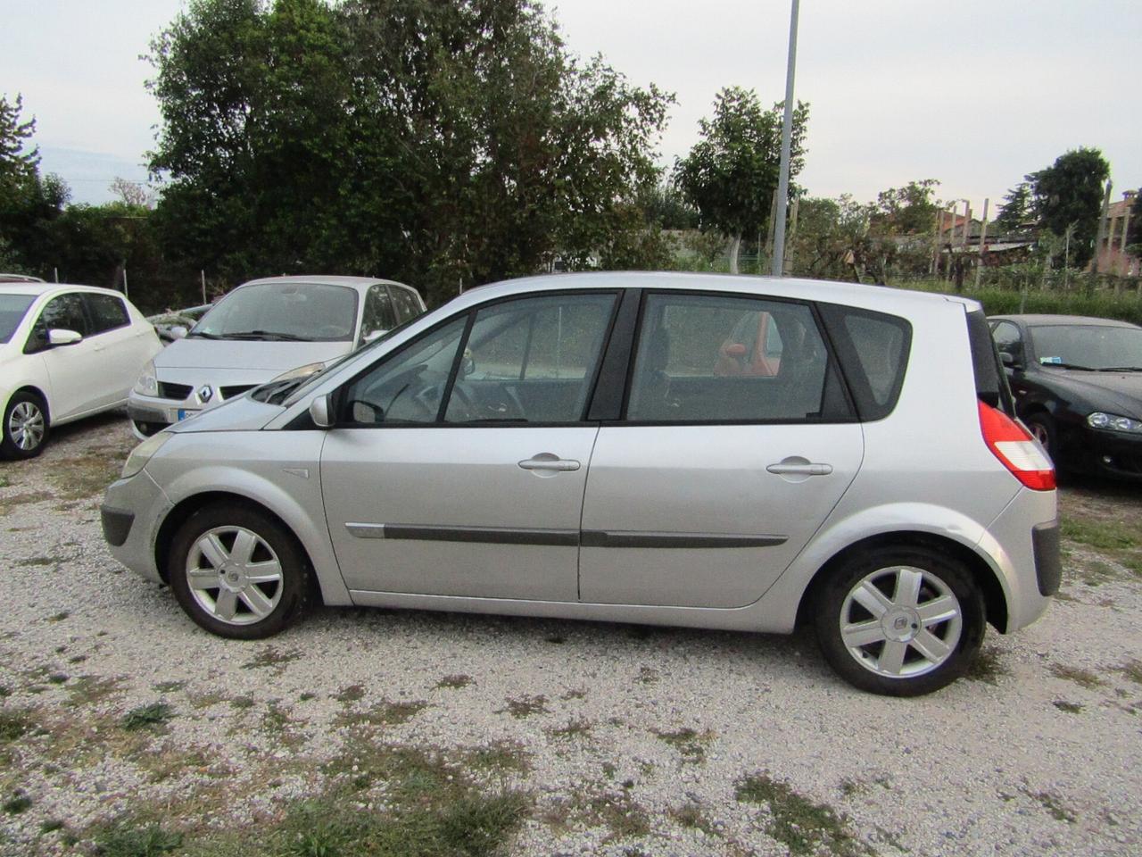Renault Scenic Scénic 1.6 BZ appena preparata
