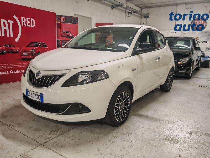 Lancia Ypsilon 1.0 FireFly 70cv Hybrid Platino