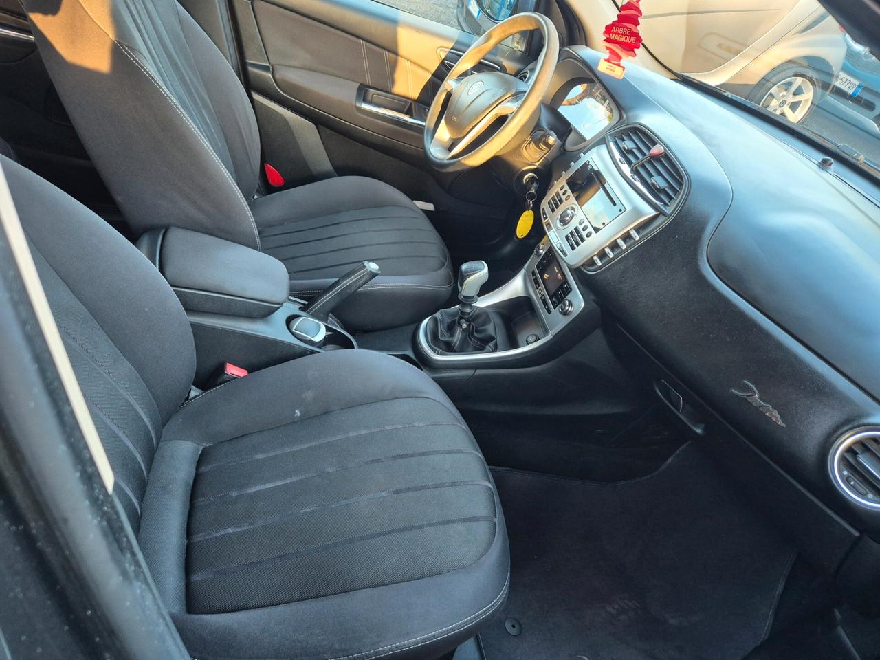 Lancia Delta 1.6 MJT DPF Platino