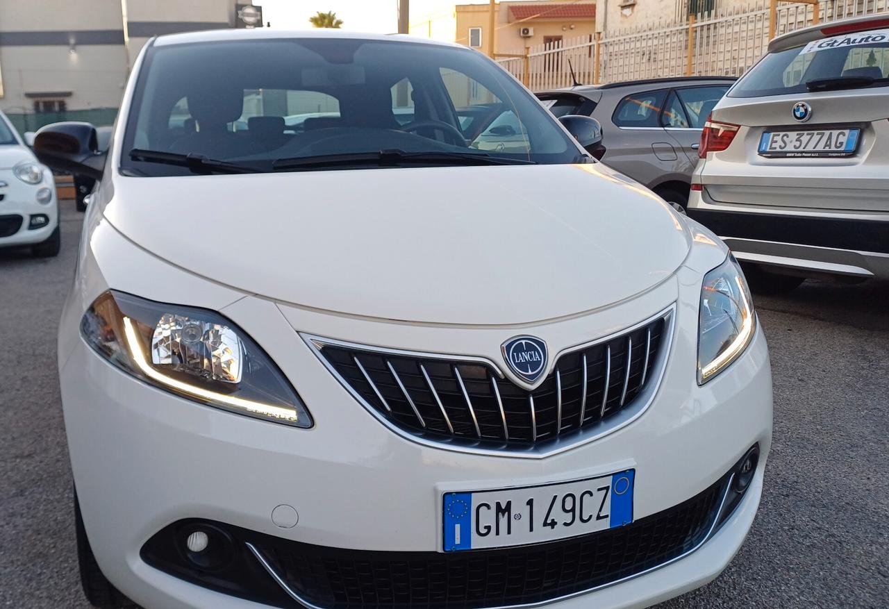 Lancia Ypsilon 1.0 FireFly 5 porte S&S Hybrid Gold Plus