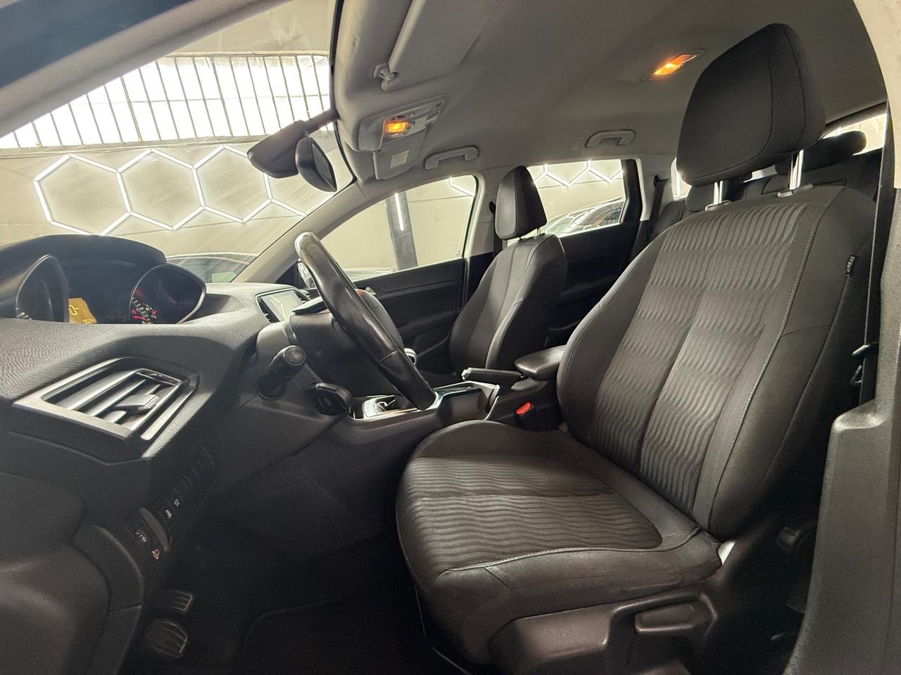 Peugeot 308 BlueHDi 120 S&S SW Business