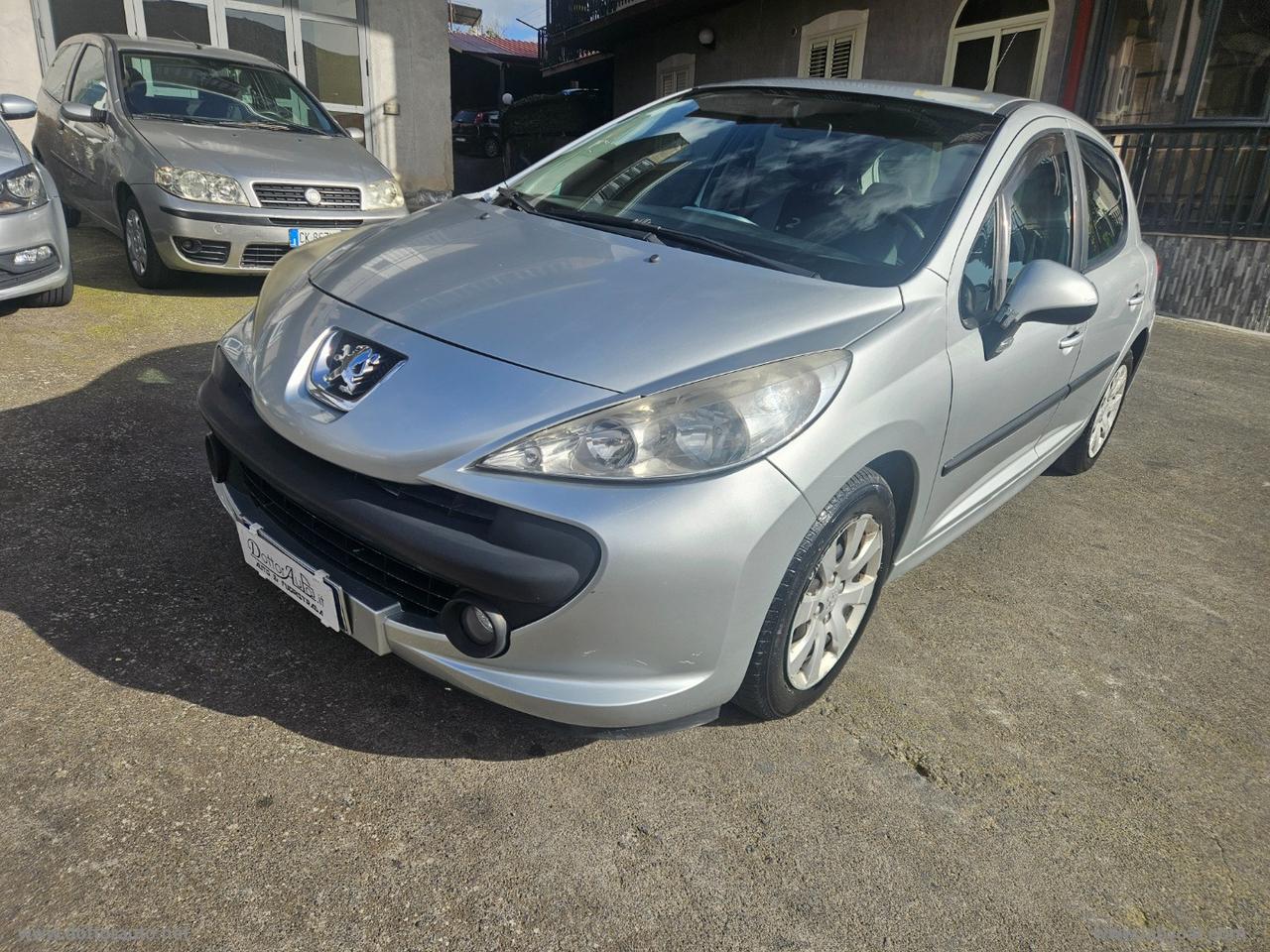 PEUGEOT 207 1.4 HDi 70 CV 5p. XS