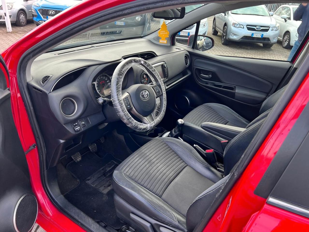 Toyota Yaris 1.0 5 porte Lounge