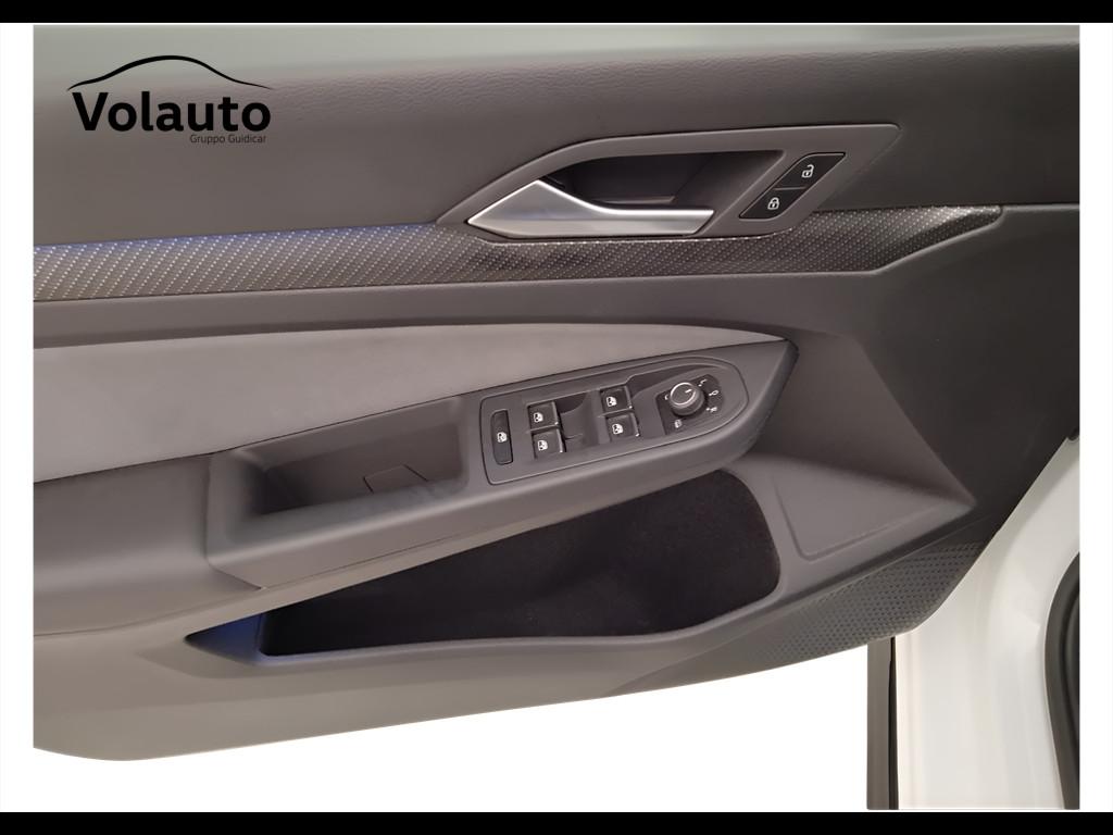 VOLKSWAGEN Golf VIII 2020 - Golf 1.5 tsi evo R-Line 130cv