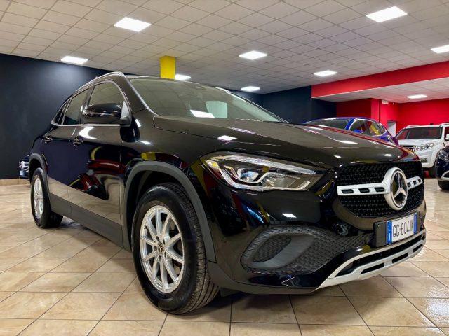 MERCEDES-BENZ GLA 200 d Automatic Sport UNIPRO - NIGHT BLACK EDITION