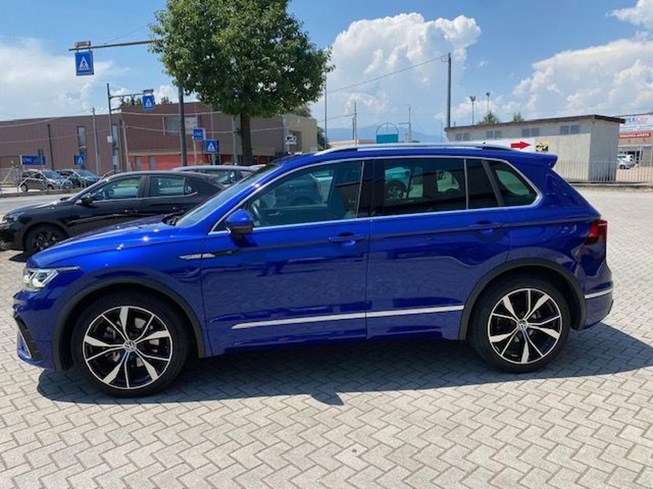 Volkswagen Tiguan 2.0 TDI 200 CV DSG Tetto 4MOTION R-Line
