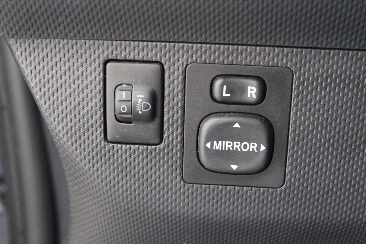 TOYOTA - Urban Cruiser - Cruiser 1.4 D-4D AWD Sol