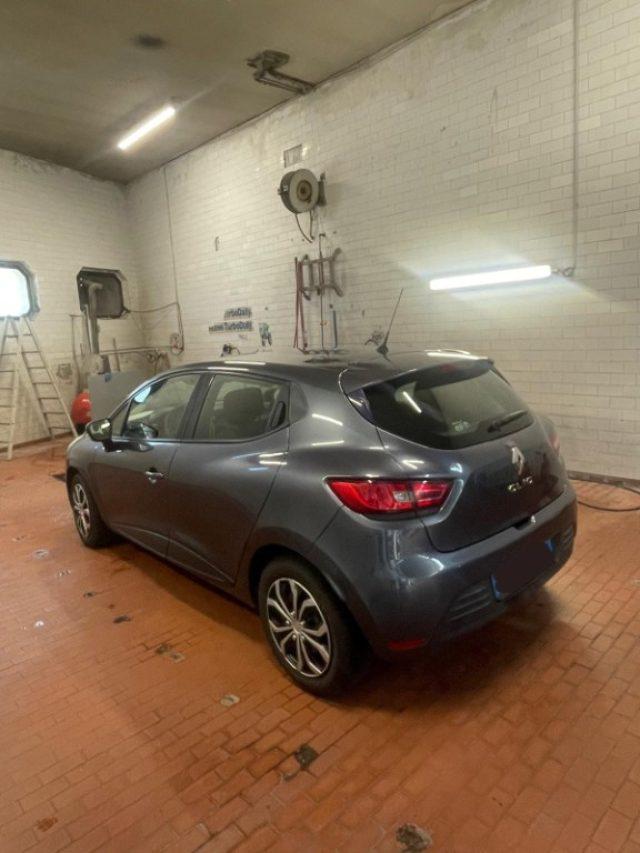 RENAULT Clio 1.2 75CV 5 porte Life