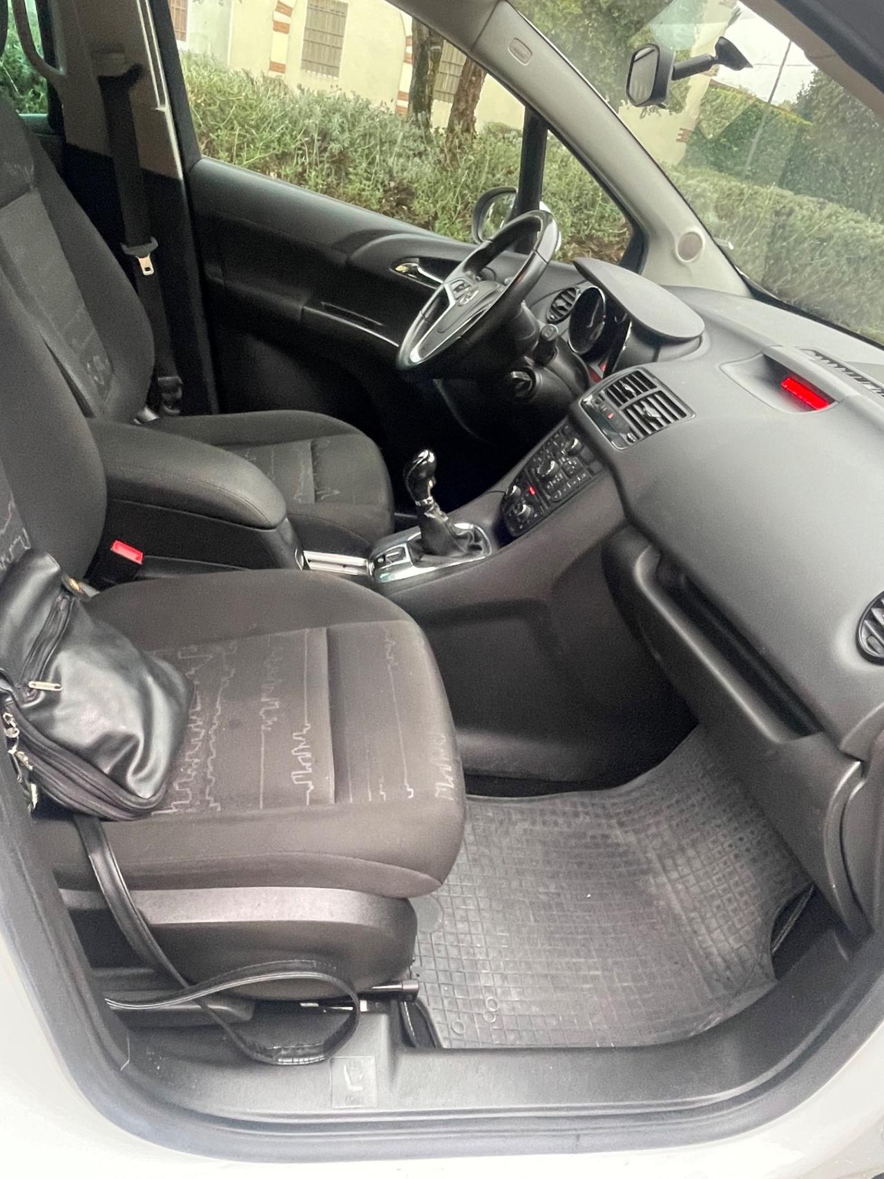 Opel Meriva 1.4 benzina km 115 mila pronta al uso