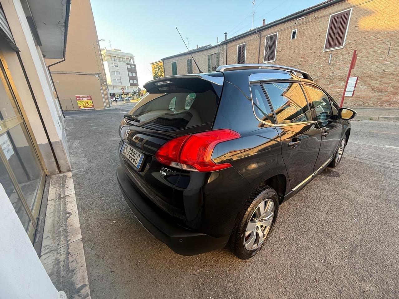 Peugeot 2008 1.6 e-HDi 92 CV Stop&Start robotizzato Active