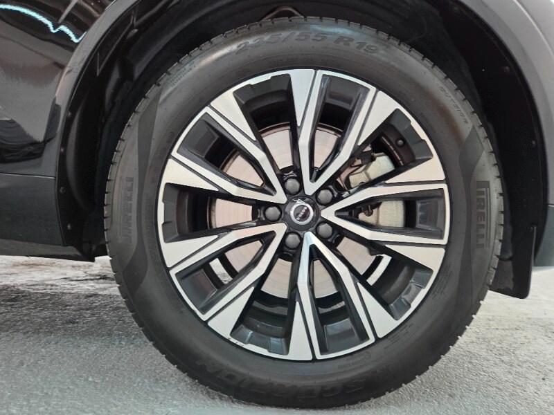 VOLVO XC60 (2017-->) XC60 B4 automatico Essential