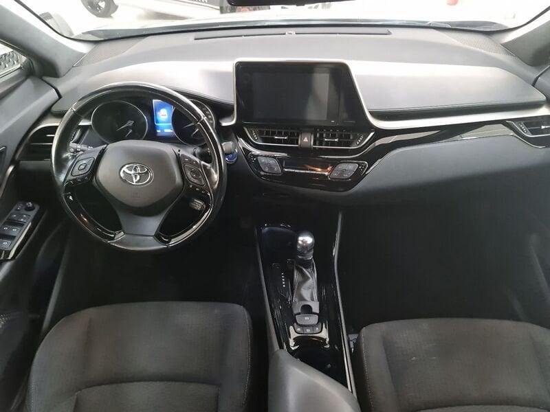 Toyota C-HR 1.8 Hybrid E-CVT Trend