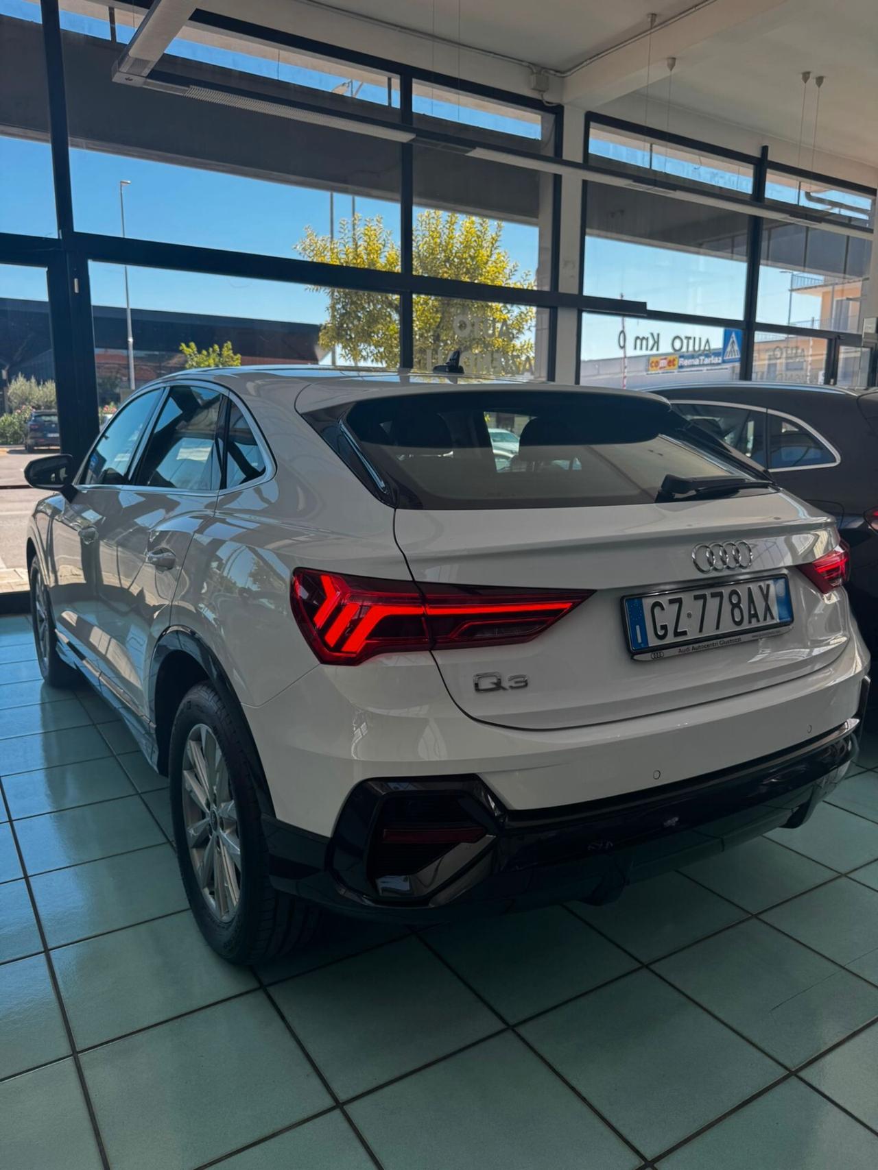 Audi Q3 SPB 35 TDI S tronic Business Plus