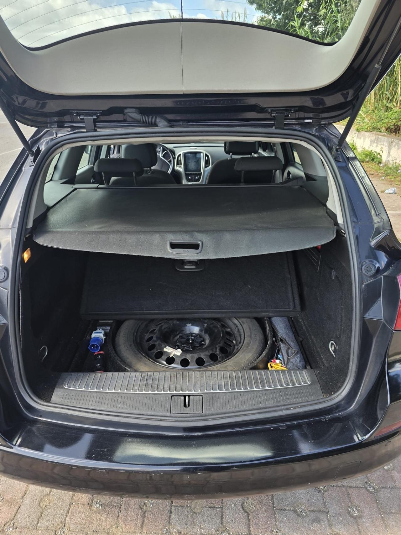 Opel Astra 1.7 CDTI 110CV Sports Tourer Cosmo
