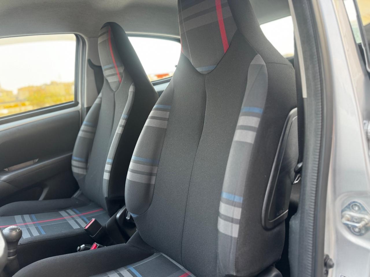 Peugeot 108 VTi 68 5 porte Allure TOP! 2015 30.000km