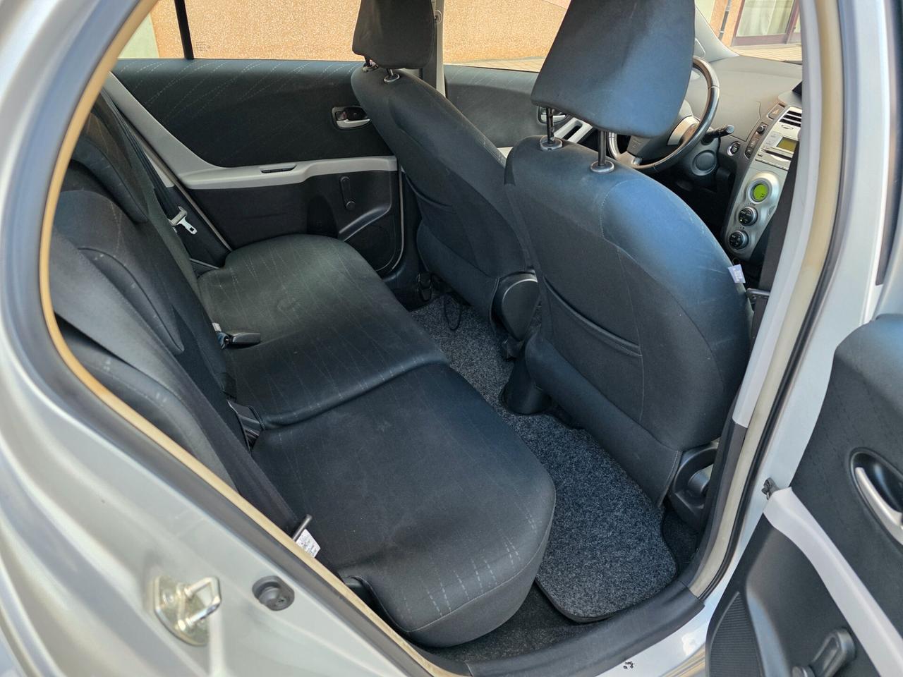 Toyota Yaris 1.4 D-4D 5 porte Sol