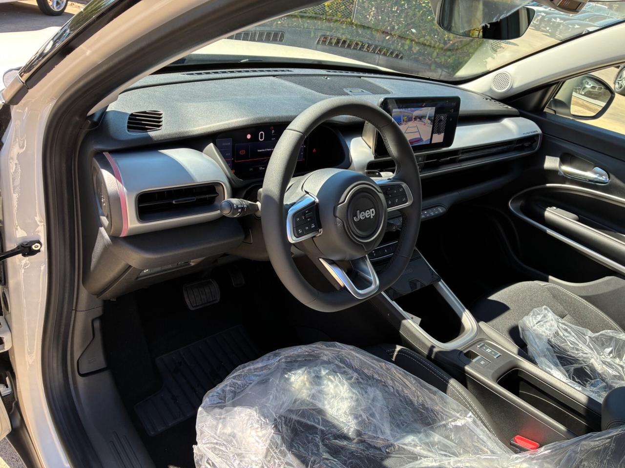 Jeep Avenger 1.2 Turbo 110 CV MHEV Summit bicolor