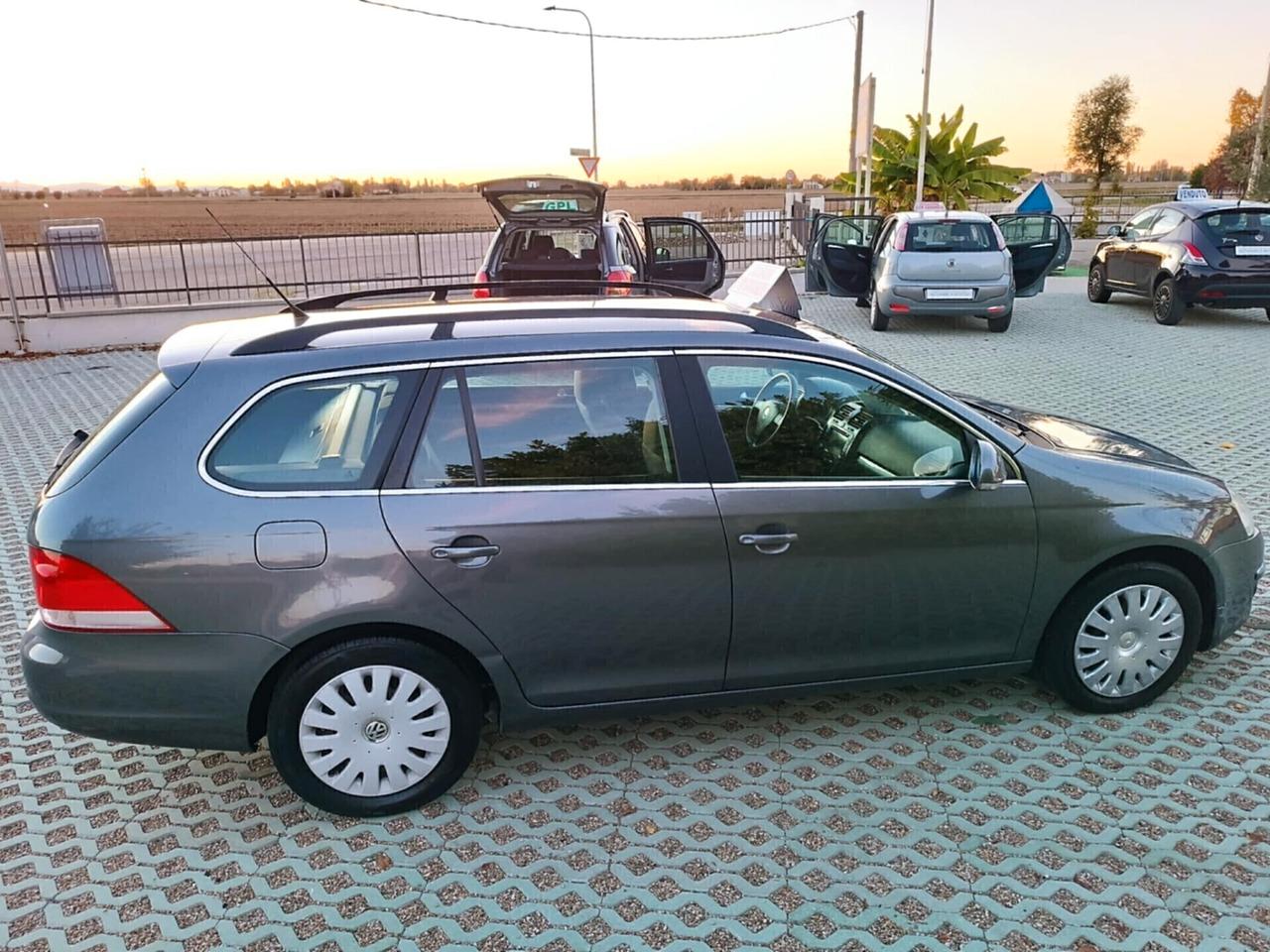 Volkswagen Golf 5 Var. 1.9 TDI Comfortline