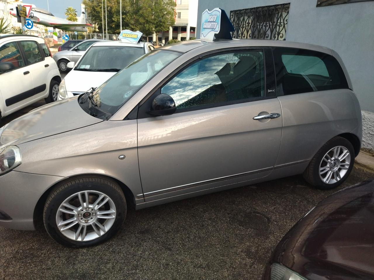 Lancia Ypsilon 1.2 69 CV Unyca