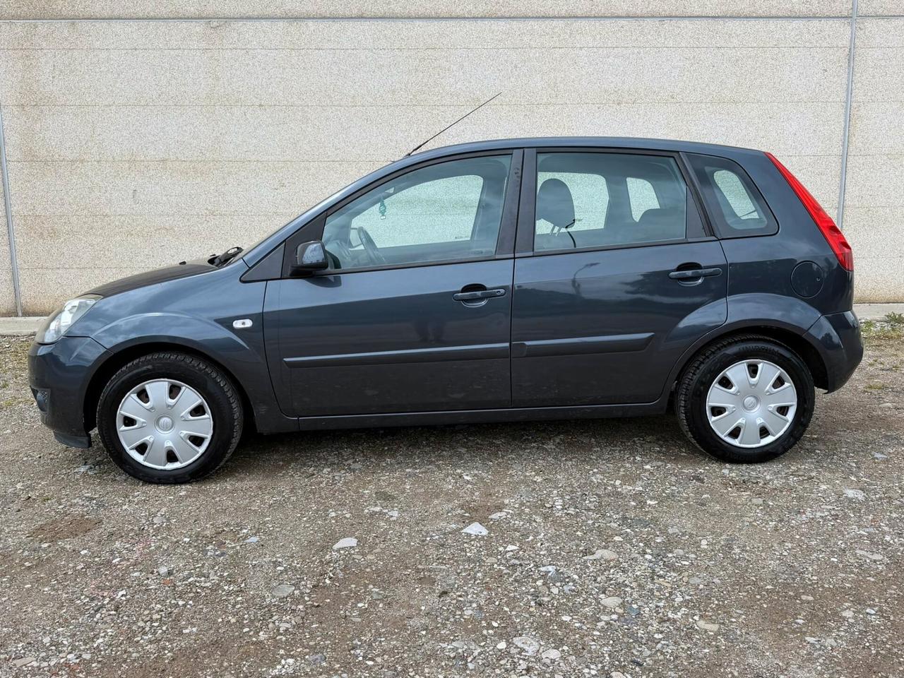 FORD FIESTA 1.2 BENZINA 75 CV