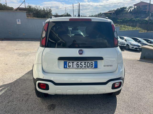 FIAT Panda 1.0 FireFly S&S Hybrid Panda Cross