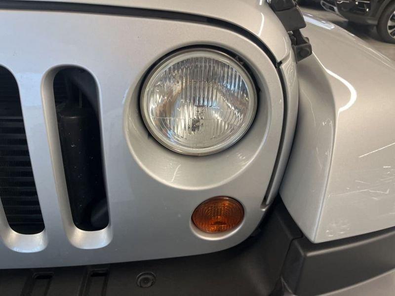 Jeep Wrangler UNLIMITED 2.8 CRD SAHARA AUTO