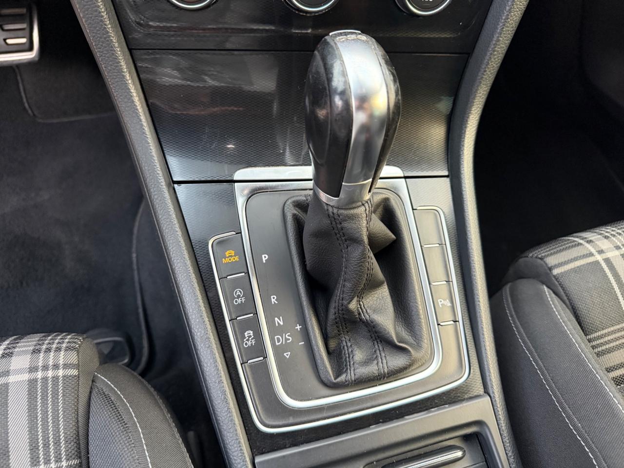 Volkswagen Golf 7 GTD DSG 2.0 Tdi 184Cv