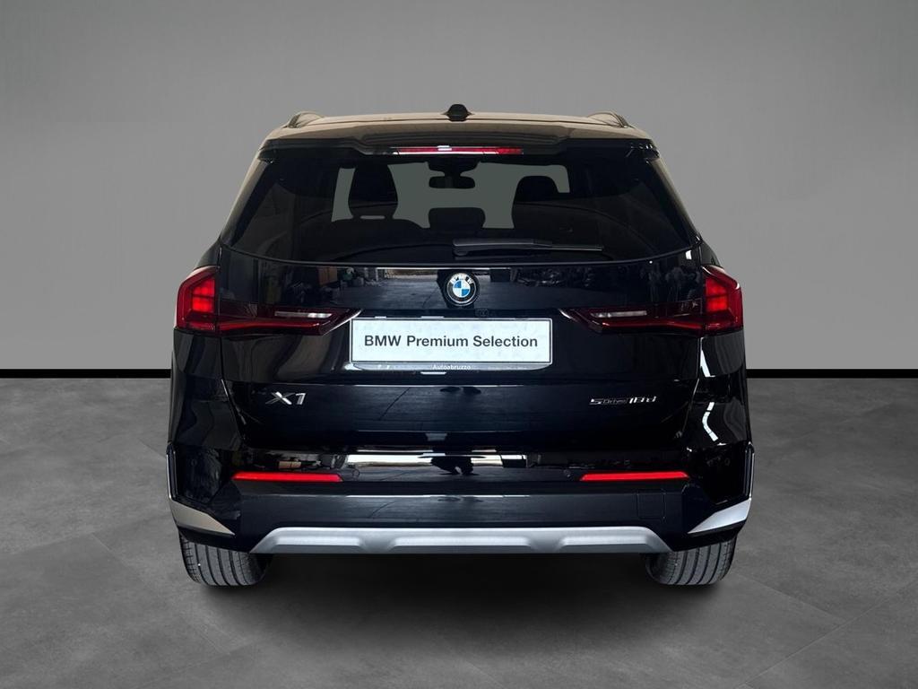 BMW X1 18 d X-Line sDrive DCT