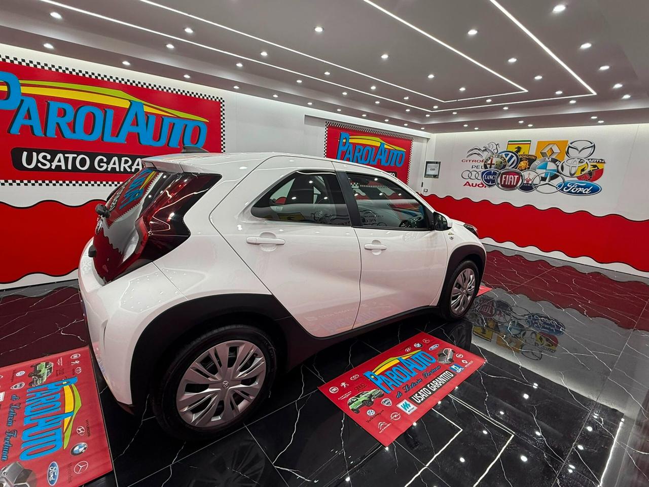 Toyota Aygo X 1.0 72cv 5 porte Lounge - 2023