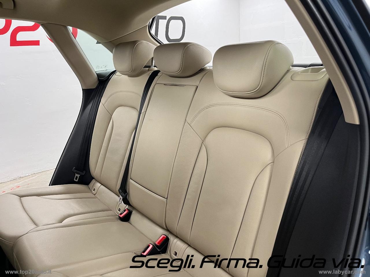 AUDI Q3 2.0TDI TETTO APRIBILE PELLE TOTALE CAMBIO MANUALE