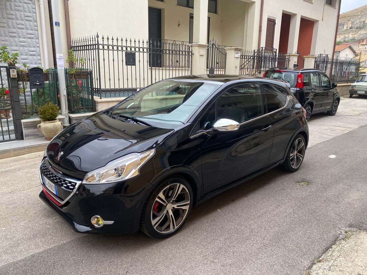 Peugeot 208 1.6 THP 200 CV 3 porte GTi