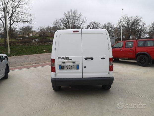 Ford. Connect transit