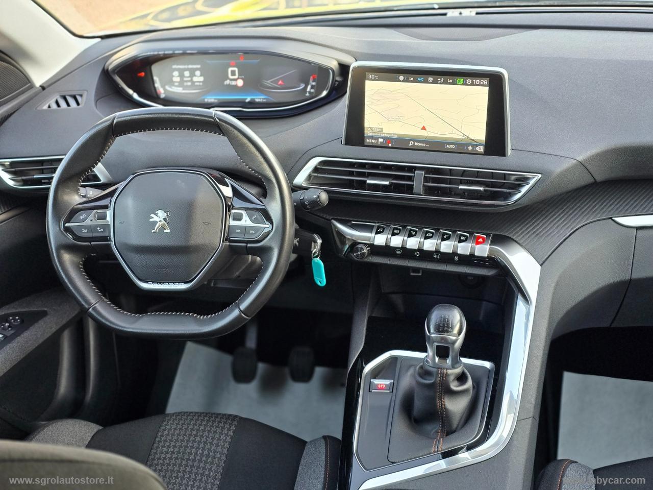 PEUGEOT 3008 BlueHDi 130 S&S Business