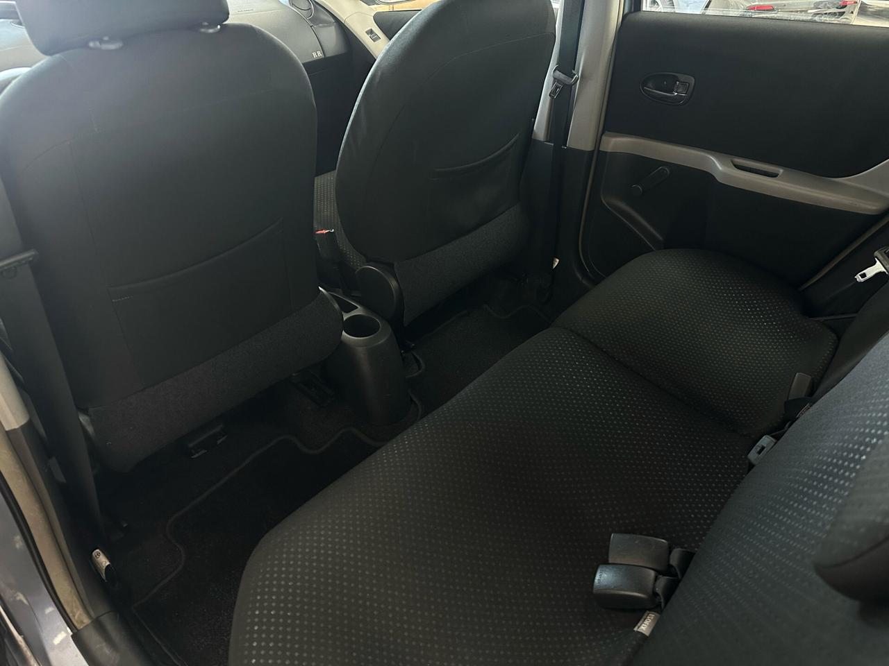 Toyota Yaris 1.0 5 porte