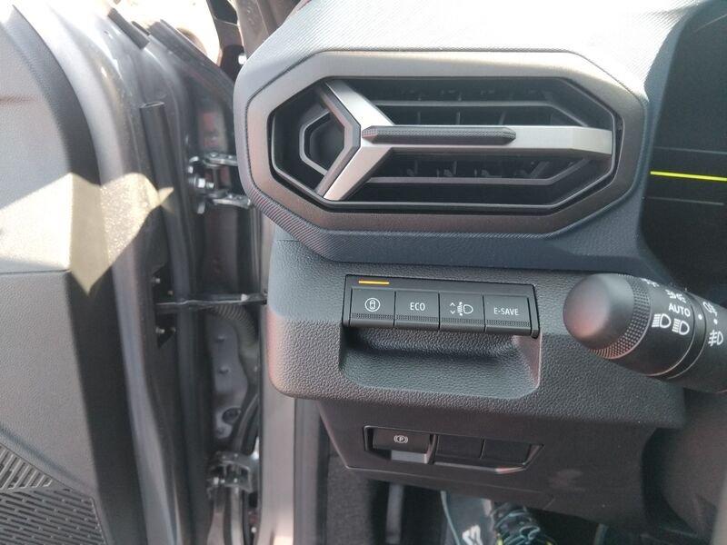 Dacia Duster NUOVO Journey Hybrid 140