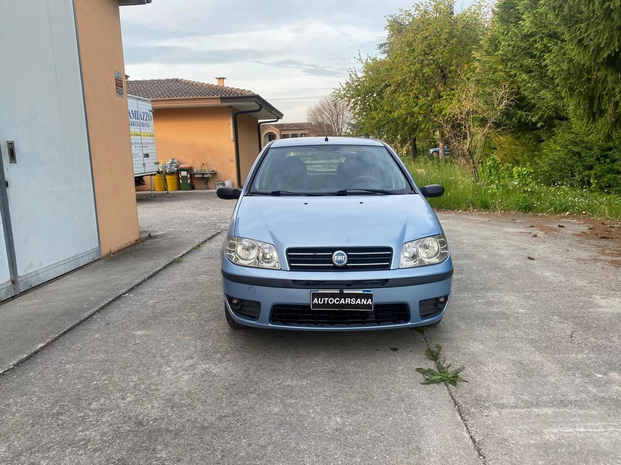 FIAT PUNTO 1.3 MJT AUTOCARRO MOLTO BELLA GUARDA