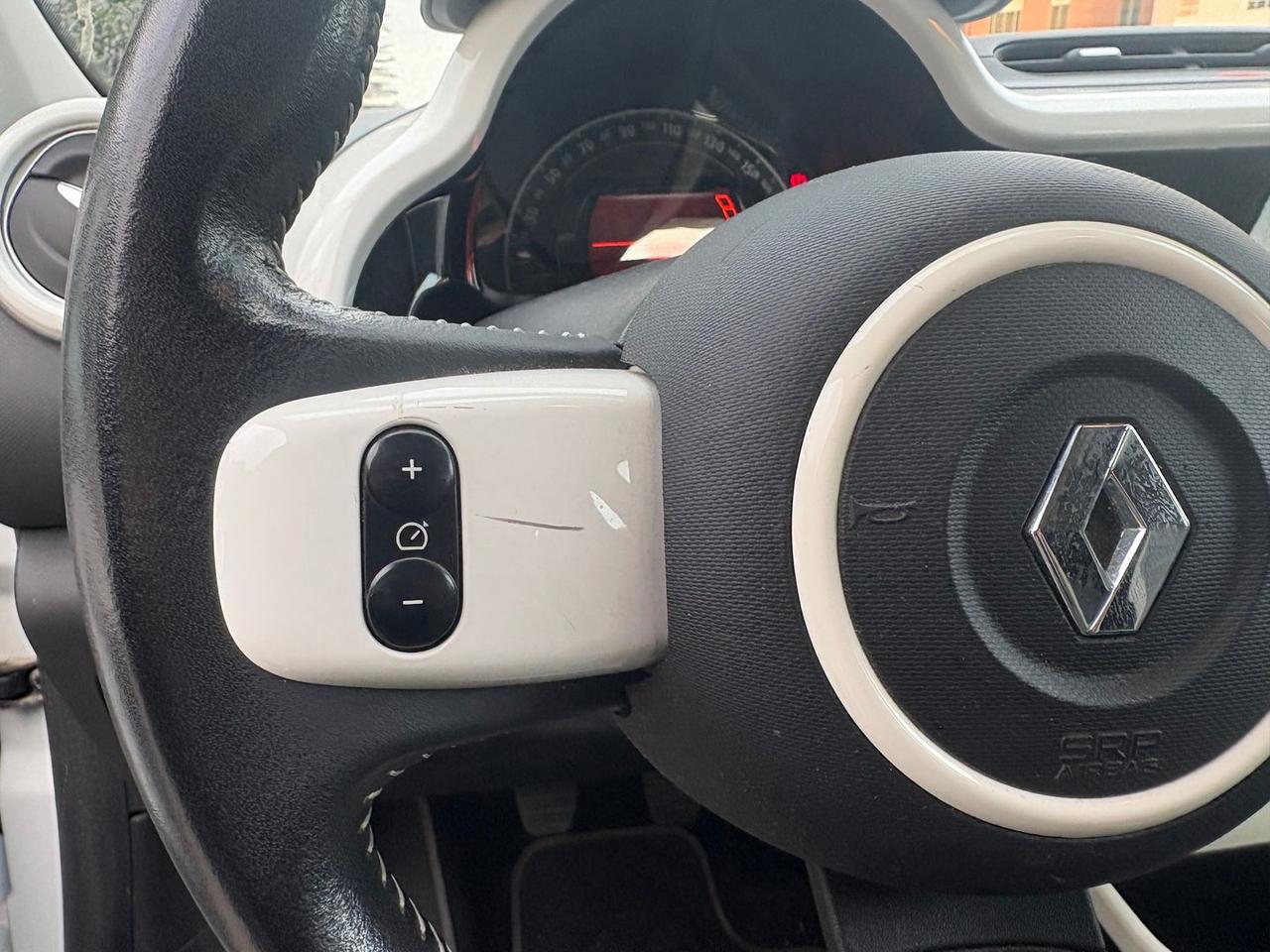 Renault Twingo Lovely SCe 69 #10394